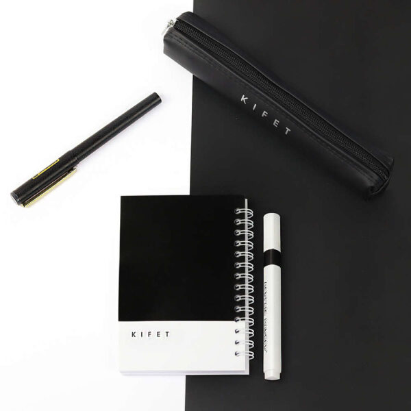 دفترچه 80 برگ پنتون مشکی Pantone از برند کیفت KIFET خط دار برگه های بسیار با کیفیت رنگ های پاستلی چشم نواز سایز : 14X10 سانتیمتر با افتخار ساخت ایران