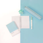 دفترچه 80 برگ پنتون آبی Pantone از برند کیفت KIFET خط دار برگه های بسیار با کیفیت رنگ های پاستلی چشم نواز سایز : 14X10 سانتیمتر با افتخار ساخت ایران