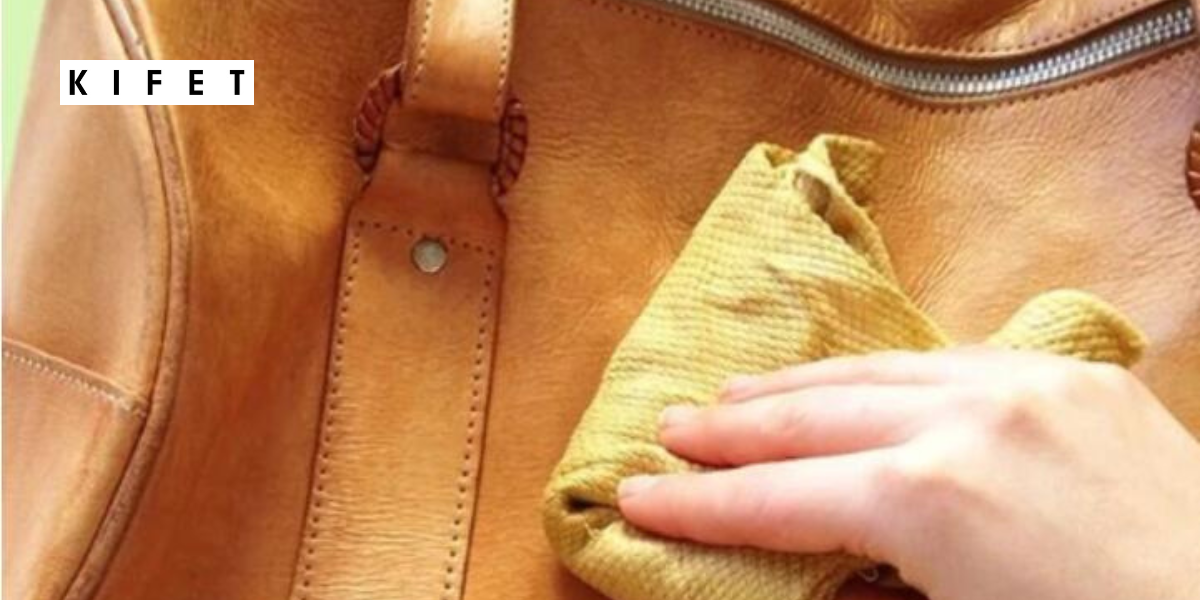 راهنمای قدم‌به‌قدم پاک کردن لکه چربی و جوهر از روی کیف
